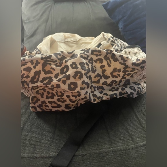 🐆APL Backpack🐆 - Picture 3 of 4